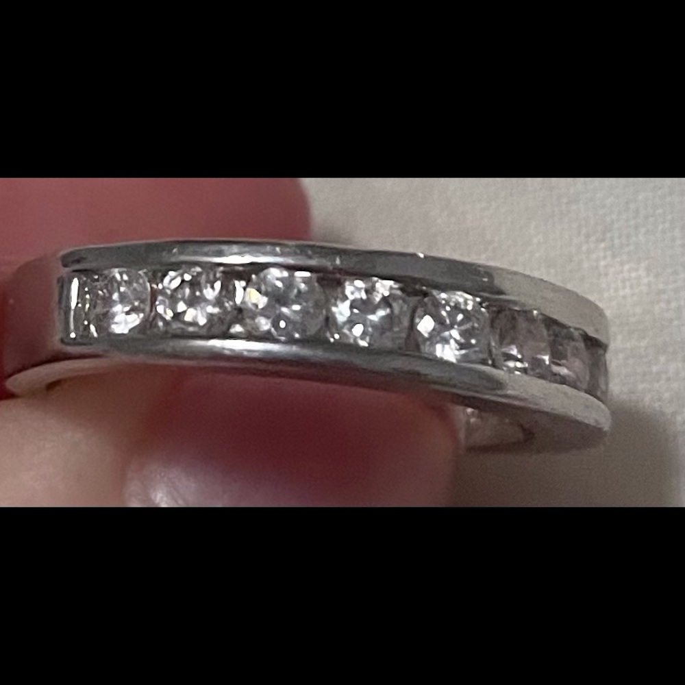 Silver Ring - Picture 3 of 4